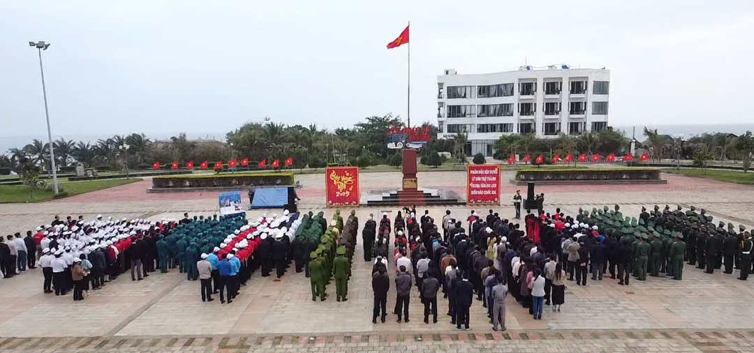 huyen dao ly son to chuc le chao co nam moi 2025 va don khach du lich hinh anh 1