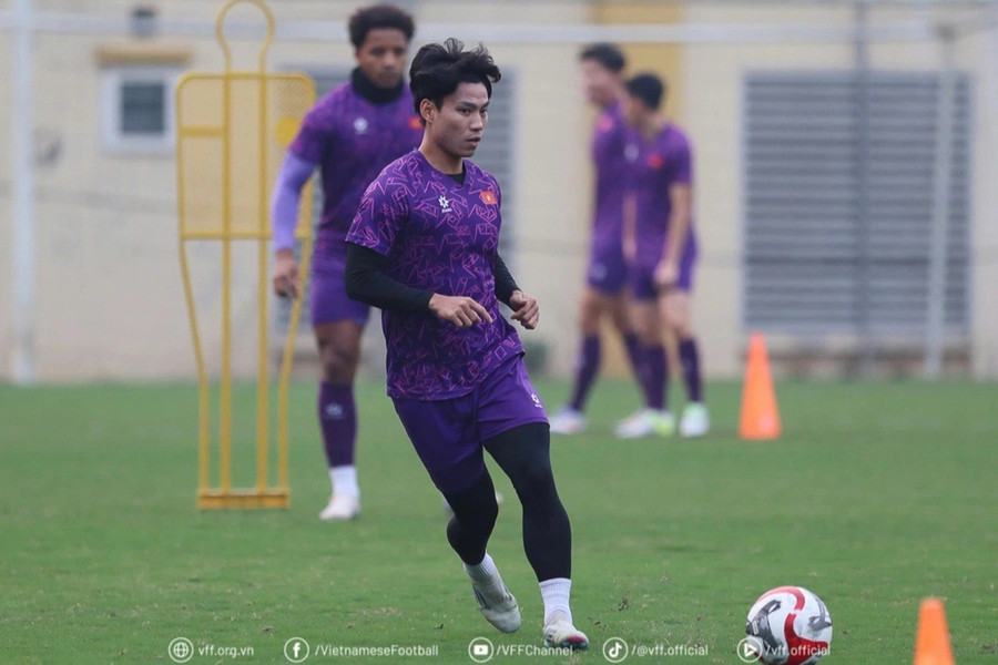 Văn Thanh, Xuân Son trở lại tập luyện cùng đội tuyển Việt Nam. vanthanh.jpg